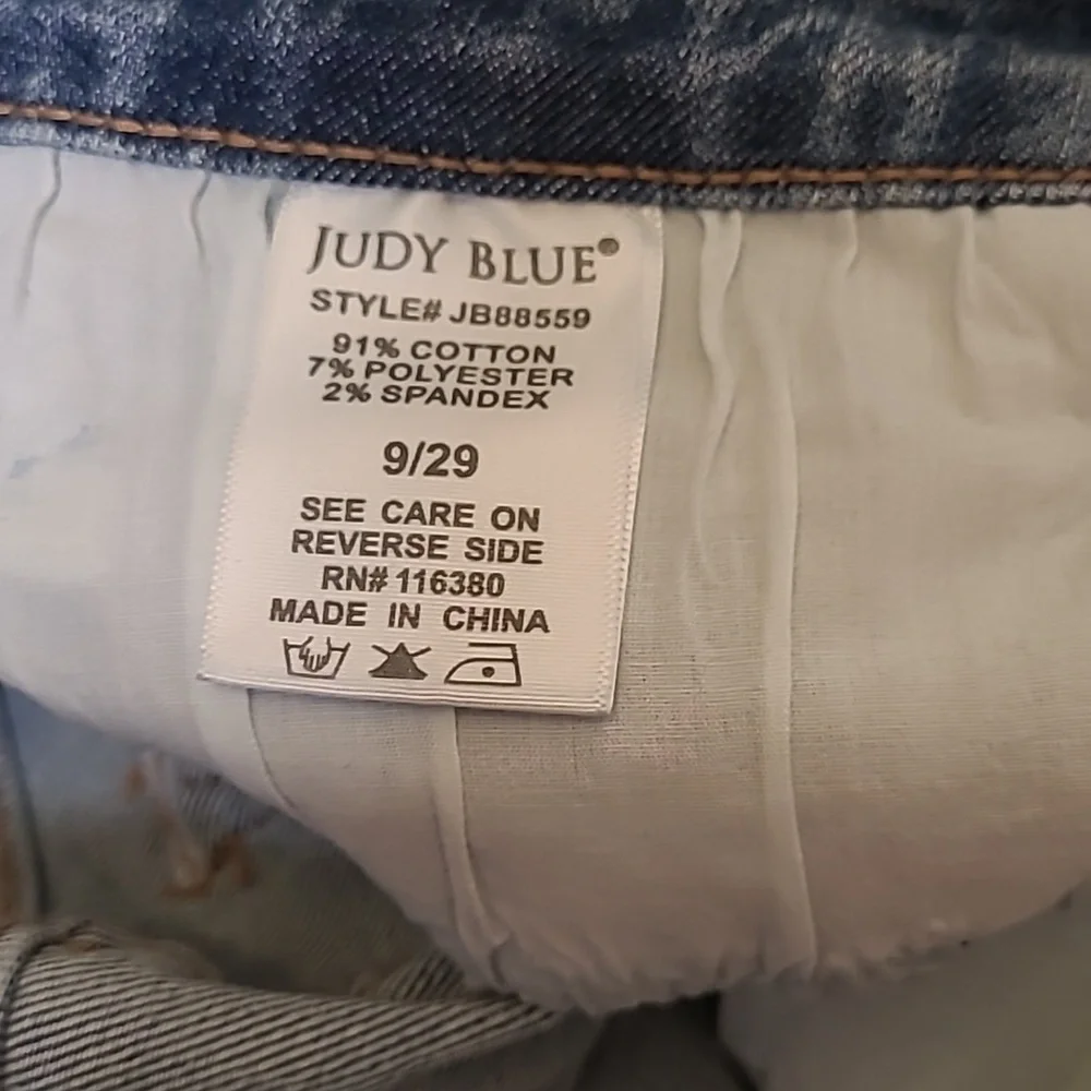 Judy‎ Blue Light Blue Paisley Boyfriend Jeans